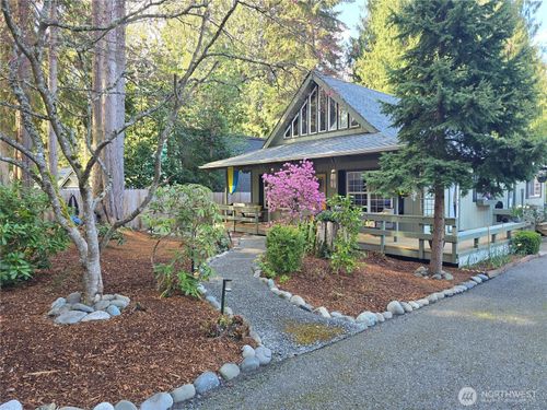 335 Dungeness Mdws, Sequim, WA, 98382-9727 | Card Image