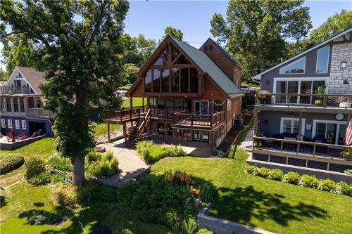 27 Beach Dr, Lake Tapawingo, MO, 64015-9653 | Card Image