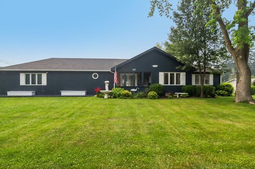 117 Kent Ave, Wauconda, IL, 60084-2440 | Card Image