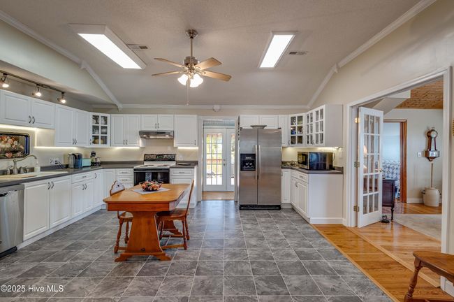 966 W Island View Rd, House other with 3 bedrooms, 2 bathrooms and null parking in Bath NC | Image 33