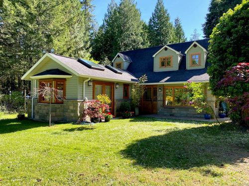2254 North End Rd, Salt Spring, BC, V8K1A7 | Card Image