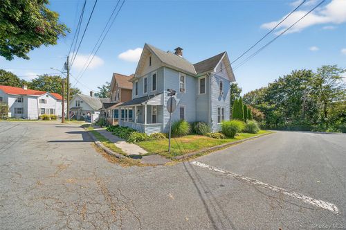 47 Capron St, Walden, NY, 12586-1223 | Card Image