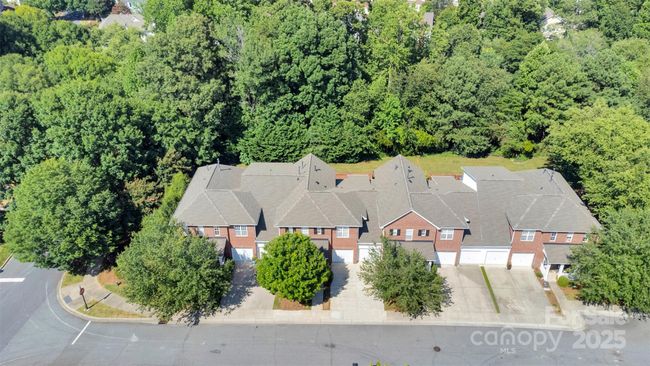 20234 Middletown Rd, Townhouse with 3 bedrooms, 3 bathrooms and null parking in Cornelius NC | Image 39