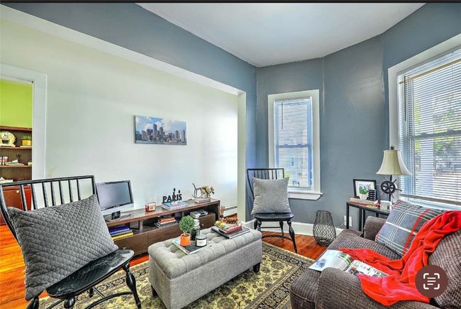 APT-1 - 10 Westcott St, Condo with 3 bedrooms, 1 bathrooms and 1 parking in Boston MA | Image 6