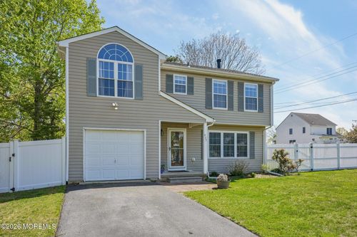 933 Delta Ln, Manahawkin, NJ, 08050-2138 | Card Image