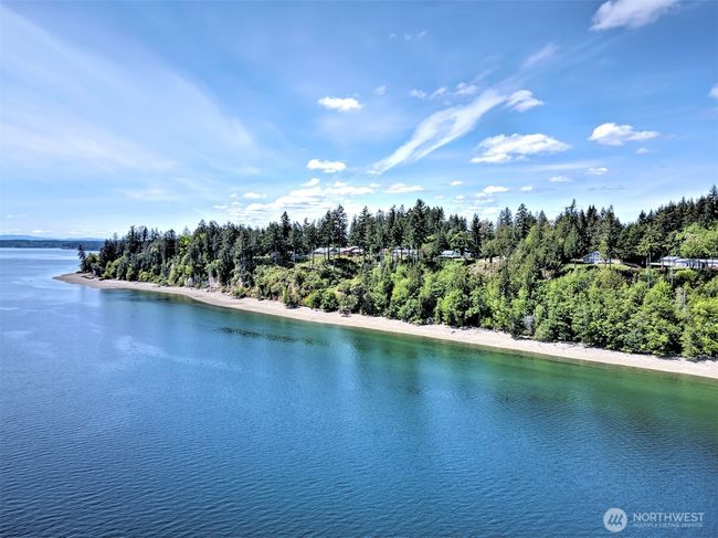 East side Stretch Island looking south. | Image 6