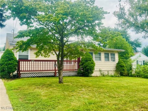 230 Ripley Ave, Akron, OH, 44312-2739 | Card Image