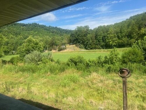 10625 Brushy Rd, Pikeville, KY, 41501-5130 | Card Image