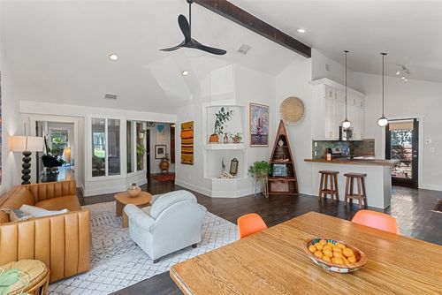 1711 Payne Ave, Austin, TX, 78757-2925 | Card Image