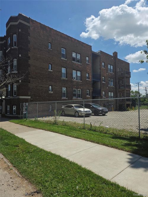 apt-304-1533 Ash St, Detroit, MI, 48208-2932 | Card Image