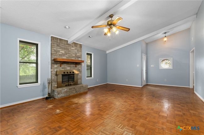 Living Room | Image 7