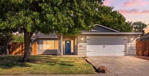4804 Willowbrook Dr, Sacramento, CA, 95842 | Card Image