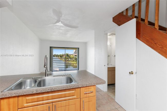APT-7 - 2790 W 60 Th St, Condo with 2 bedrooms, 2 bathrooms and null parking in Hialeah FL | Image 7