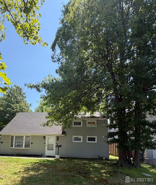 19 David Ct, Colonia, NJ, 07067-1313 | Card Image