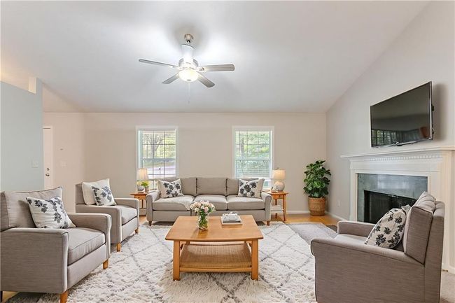 2140 Deer Trl, House other with 3 bedrooms, 2 bathrooms and 4 parking in Suwanee GA | Image 5