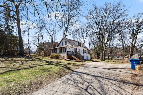 3416 Eastwood Dr, Rochester Hills, MI, 48309-3919 | Card Image