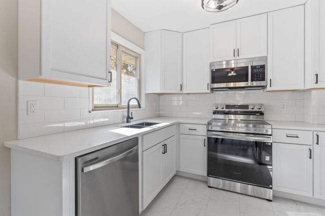 Kitchen | Image 8