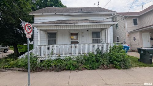 700 Cedar St, Muscatine, IA, 52761-4211 | Card Image