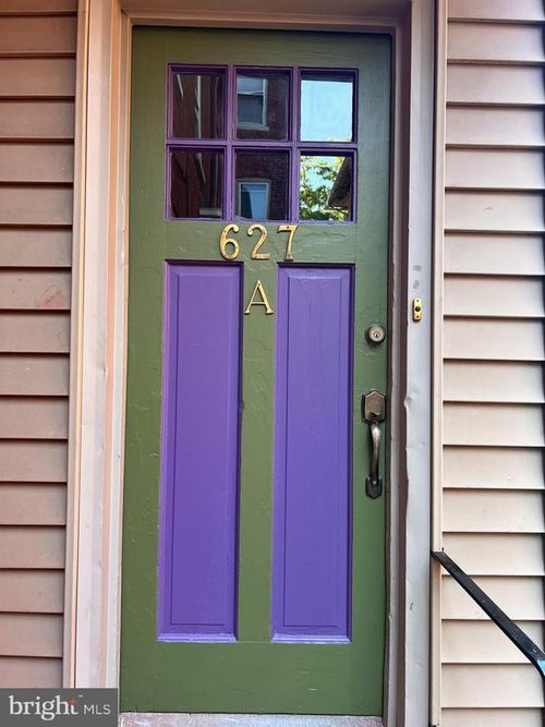 a-627 W Chestnut St, LANCASTER, PA, 17603-3410 | Card Image