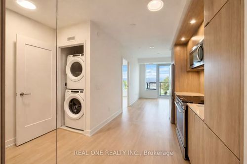 1602-60 Central Park Roadway N/A, Etobicoke, ON, M9A0E6 | Card Image