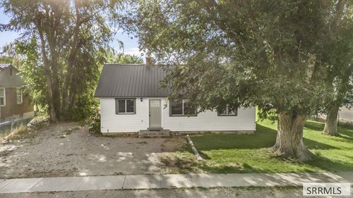 657 1st W, Ririe, ID, 83443-7737 | Card Image