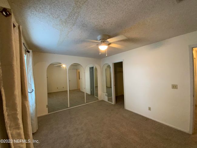 Mirrors on walls can be easily removed. | Image 17