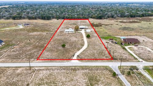 142 Chaparral Dr, Floresville, TX, 78114-4230 | Card Image