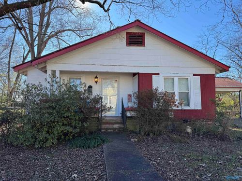 109 Magnolia Ln, Scottsboro, AL, 35768-1723 | Card Image
