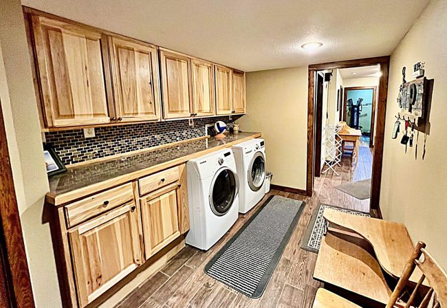 Laundry Room Lower level.jpg | Image 26