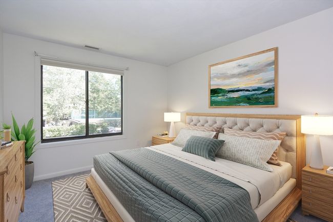 UNIT-4 - 8 Concord Greene, Condo with 2 bedrooms, 2 bathrooms and 1 parking in Concord MA | Image 9
