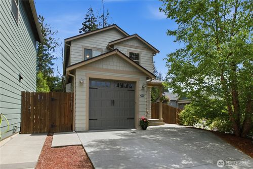 22224 Lydia Way Ne, Poulsbo, WA, 98370-4514 | Card Image