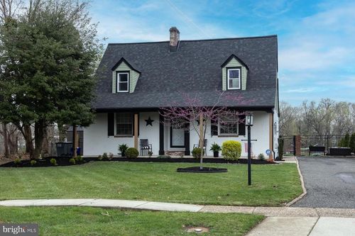 15 Kendall Blvd, OAKLYN, NJ, 08107-1511 | Card Image