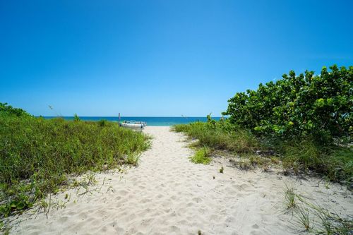 apt-109-5200 N Ocean Blvd, Lauderdale By The Sea, FL, 33308-3016 | Card Image