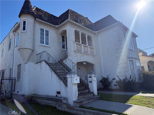 637 W 11th St, San Pedro, CA, 90731-4111 | Card Image