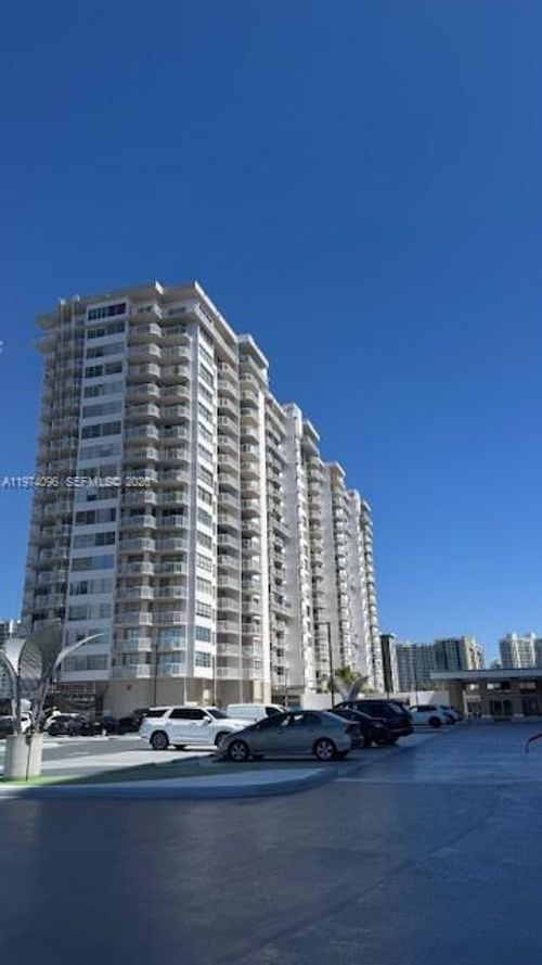 apt-1103-18051 Biscayne Blvd, Aventura, FL, 33160-5262 | Card Image