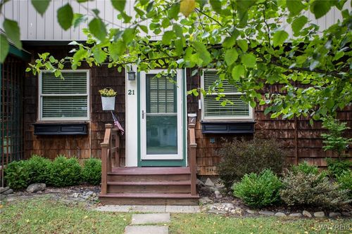 21 Evergreen Dr, Ellicottville, NY, 14731-9644 | Card Image