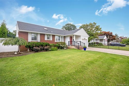 65 Colonial Drive, Oyster Bay, NY, 11735 | Card Image