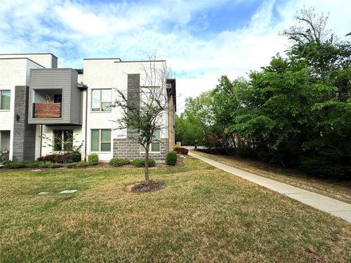 409 Harmon Dr, Plano, TX, 75075-1207 | Card Image