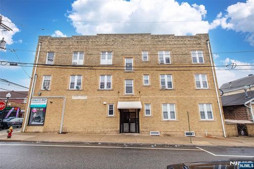 245 Lakeview Ave, Clifton, NJ, 07011-4013 | Card Image