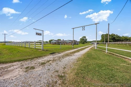 1701 E 186th St N, Skiatook, OK, 74070 | Card Image