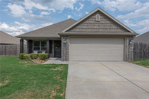 4456 W Wales Dr, Fayetteville, AR, 72704-5053 | Card Image