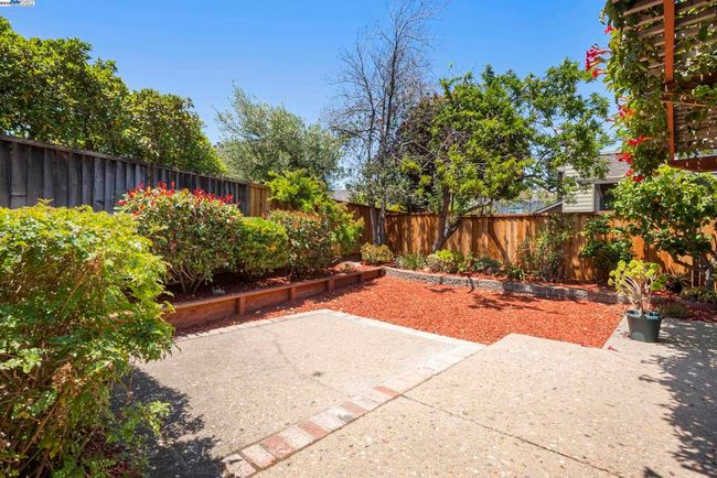 139 Justin Cir, House other with 3 bedrooms, 2 bathrooms and 2 parking in Alameda CA | Image 32
