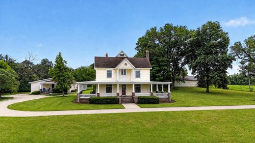 18133 S 1525 Rd, Nevada, MO, 64772-9083 | Card Image