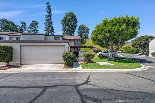 5598 E Vista Del Rio, Anaheim, CA, 92807 | Card Image