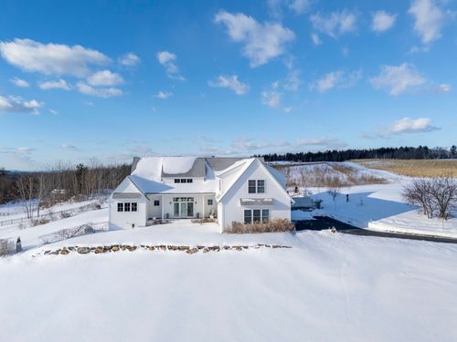 2 Nettie Way, Londonderry, NH, 03053-3345 | Card Image