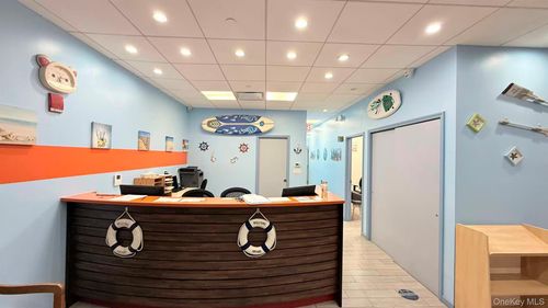 e33-131-07 40th Rd, Flushing, NY, 11354-5209 | Card Image