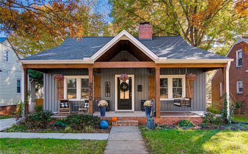 2372 Queen St, Winston-Salem, NC, 27103-2002 | Card Image