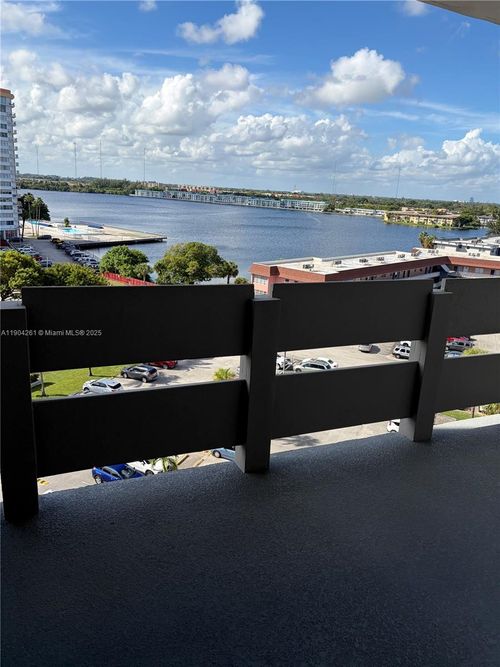 apt-997-1401 Ne Miami Gardens Dr, Miami, FL, 33179-4802 | Card Image