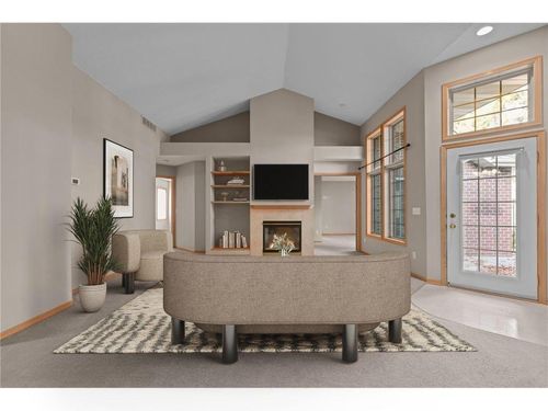 1603 Hunter Hill Rd, Hudson, WI, 54016-5845 | Card Image