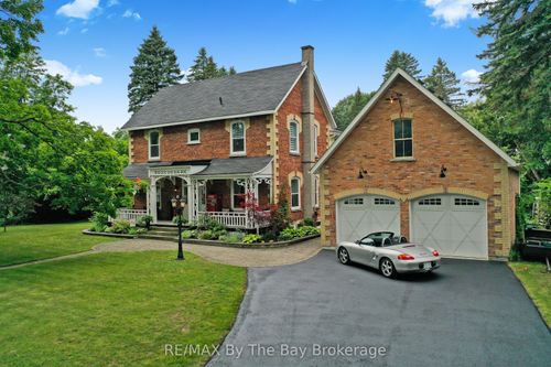 214 Elm St, Clearview, ON, L0M1S0 | Card Image